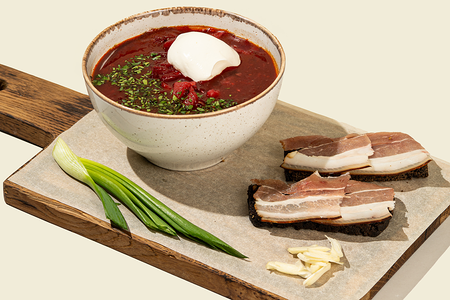 Борщ с салом