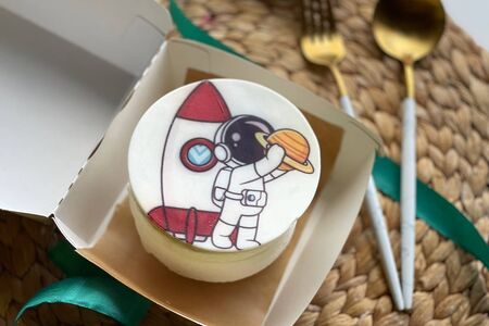 Бенто-торт Космонавт