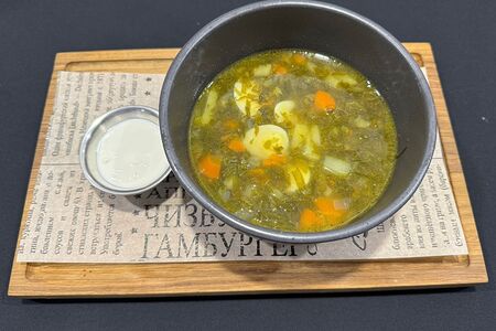 Щи щавелевые с яйцом и говядиной 