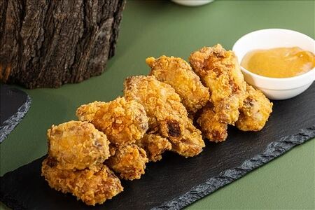 Куриные крылышки в пикантном соусе