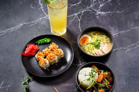 Ланч Четверг