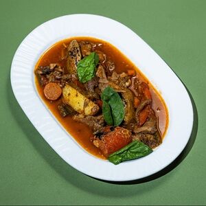 Баранина с овощами, томленная в печи