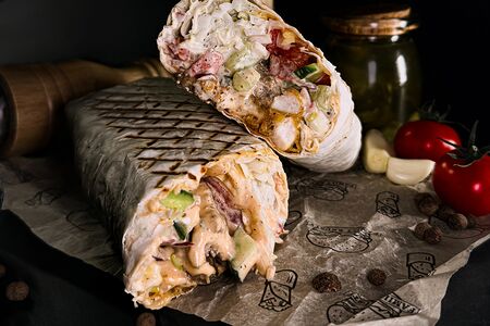 Krusty Shava с говядиной и чесночным соусом 