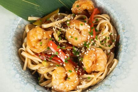 Удон с курицей 