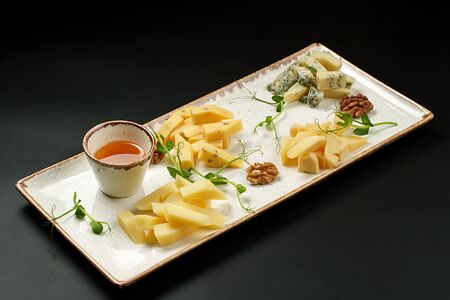 Сырное плато