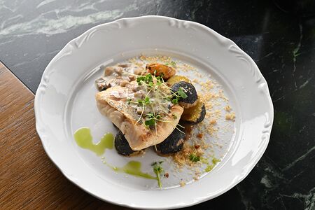 Судак с молодым картофелем