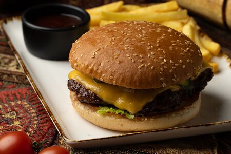 Бургер с говядиной 