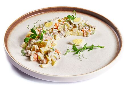 Оливье с ростбифом