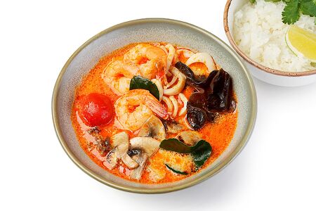 Том-ям с морепродуктами