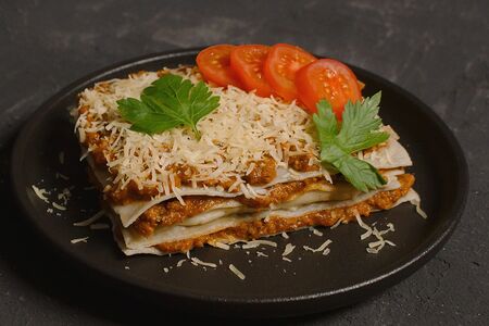 Лазанья Болоньезе