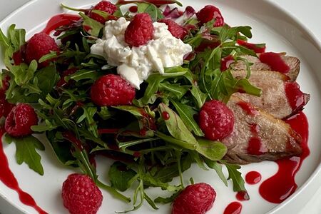 Утка, страчателла, малина