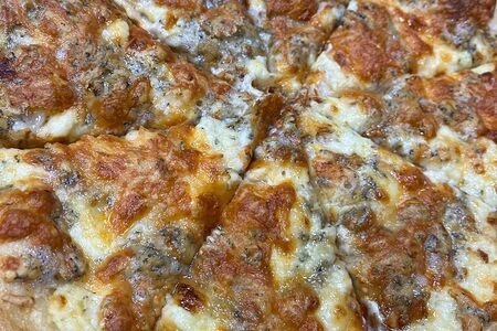 Пицца 4 сыра