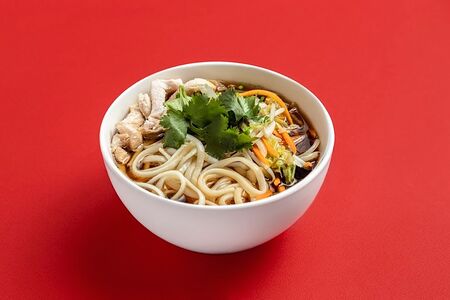 Пряный суп с курицей