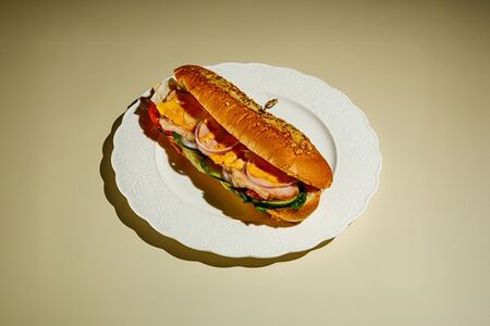 Сэндвич-багет с бужениной