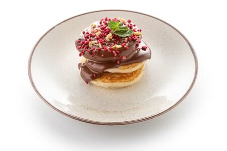 Панкейки с шоколадно-ореховой пастой Нутелла