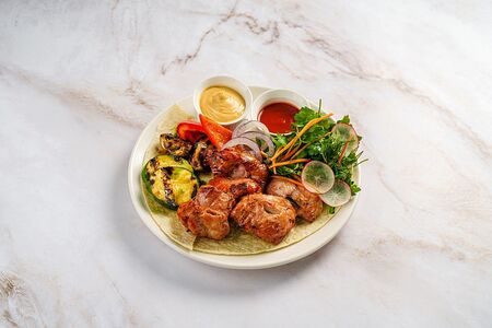 Мясо на мангале из свиной шейки