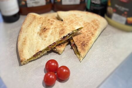 Кесадилья с рваной говядиной