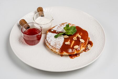 Панкейки с солёной карамелью