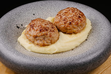 Куриные котлетки с пюре