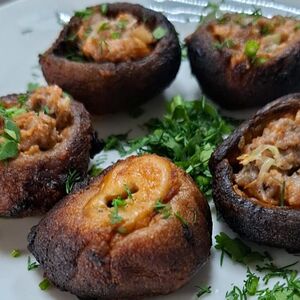 Фаршированные грибы на мангале