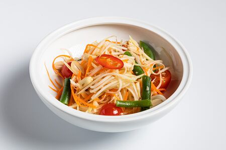 Салат из зелёной папайи