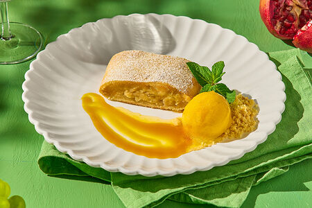 Штрудель яблочный