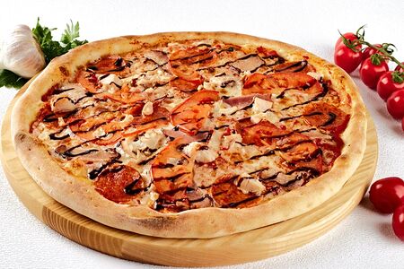 Мясное ассорти пицца