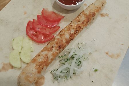 Люля-кебаб из курицы (филе) в лаваше