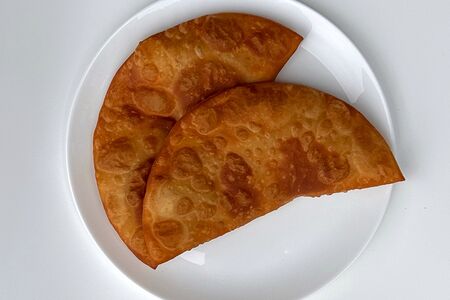 Чебурек с сыром и колбасками