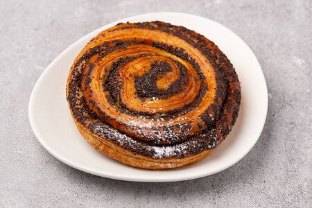 Улитка с маком 