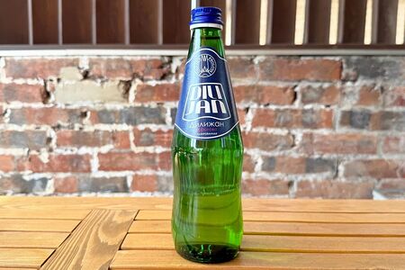 Дилижан вода с газом