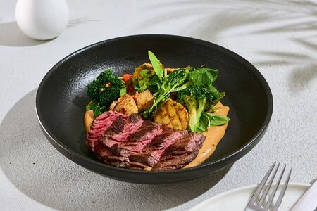 Гриль-салат со стейком Мачете