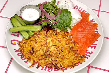 Драники с лососем