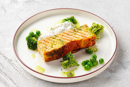 Омлет по-лотарингски с лососем