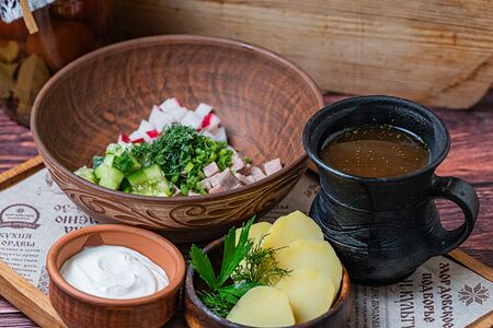 Окрошка на квасе с языком