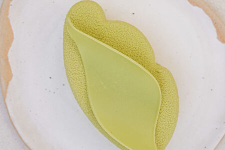 Матча крыло с маракуйей