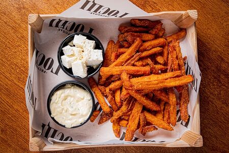 Батат фри с сыром фета