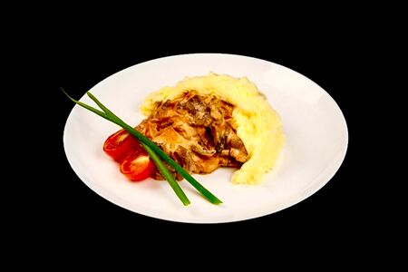 Бефстроганов из говяжьей вырезки