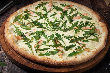 С форелью D23 Пицца на тонком тесте