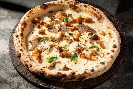 Пицца с лисичками