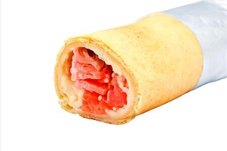Теплый ролл с форелью
