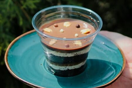 Трайфл Сникерс