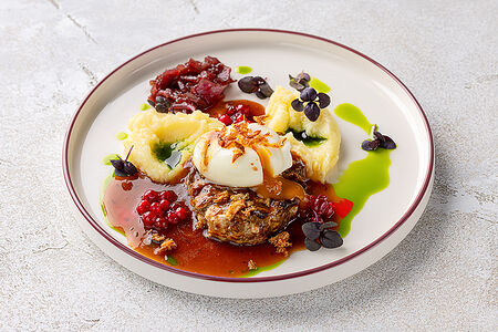 Бифштекс с картофельным пюре 