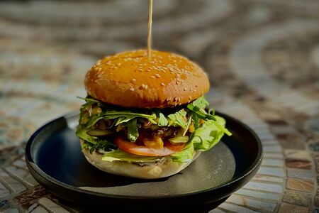 Бургер с мраморной говядиной