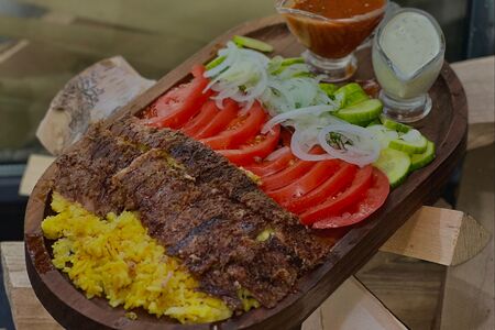 Плов с говяжьим мясом, обжаренный на огне