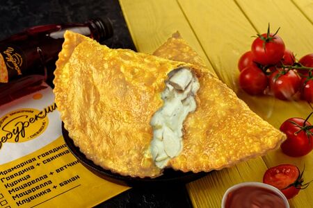 Чебурек с курицей и сыром