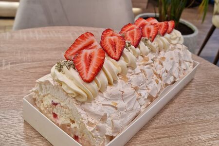 Рулет Меренговый Манго-маракуйя