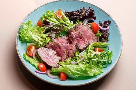 Тальята из телятины с овощами