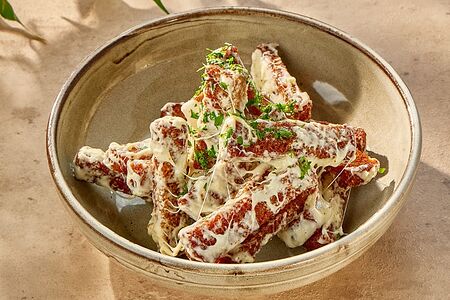 Сухарики в сырно-чесночном соусе