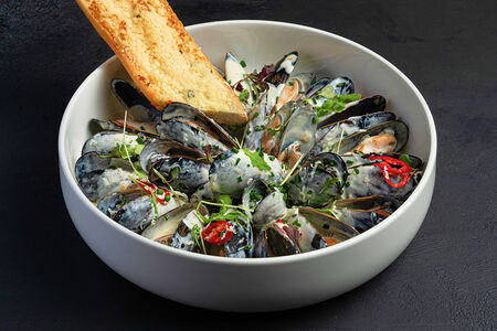 Мидии в соусе горгонзола